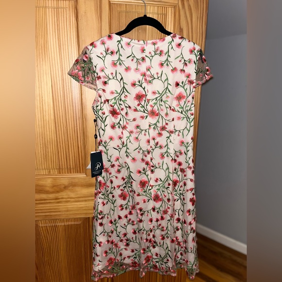 Short formal dress perfect for backyard weddings, bridal showers, or events. - Picture 1 of 5